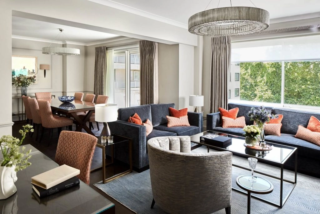 Superior Three Bedroom Apartment with Garden View000